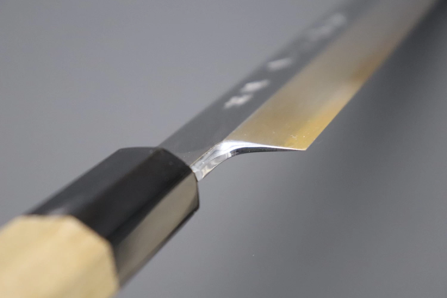 Fu-Rin-Ka-Zan Hon Kasumi Series Blue Steel No.2 Yanagiba (240mm To 300mm, 3 Sizes) 4 Fu-Rin-Ka-Zan Hon Kasumi Series Blue Steel No.2 Yanagiba (240mm To 300mm, 3 Sizes) - Image 4