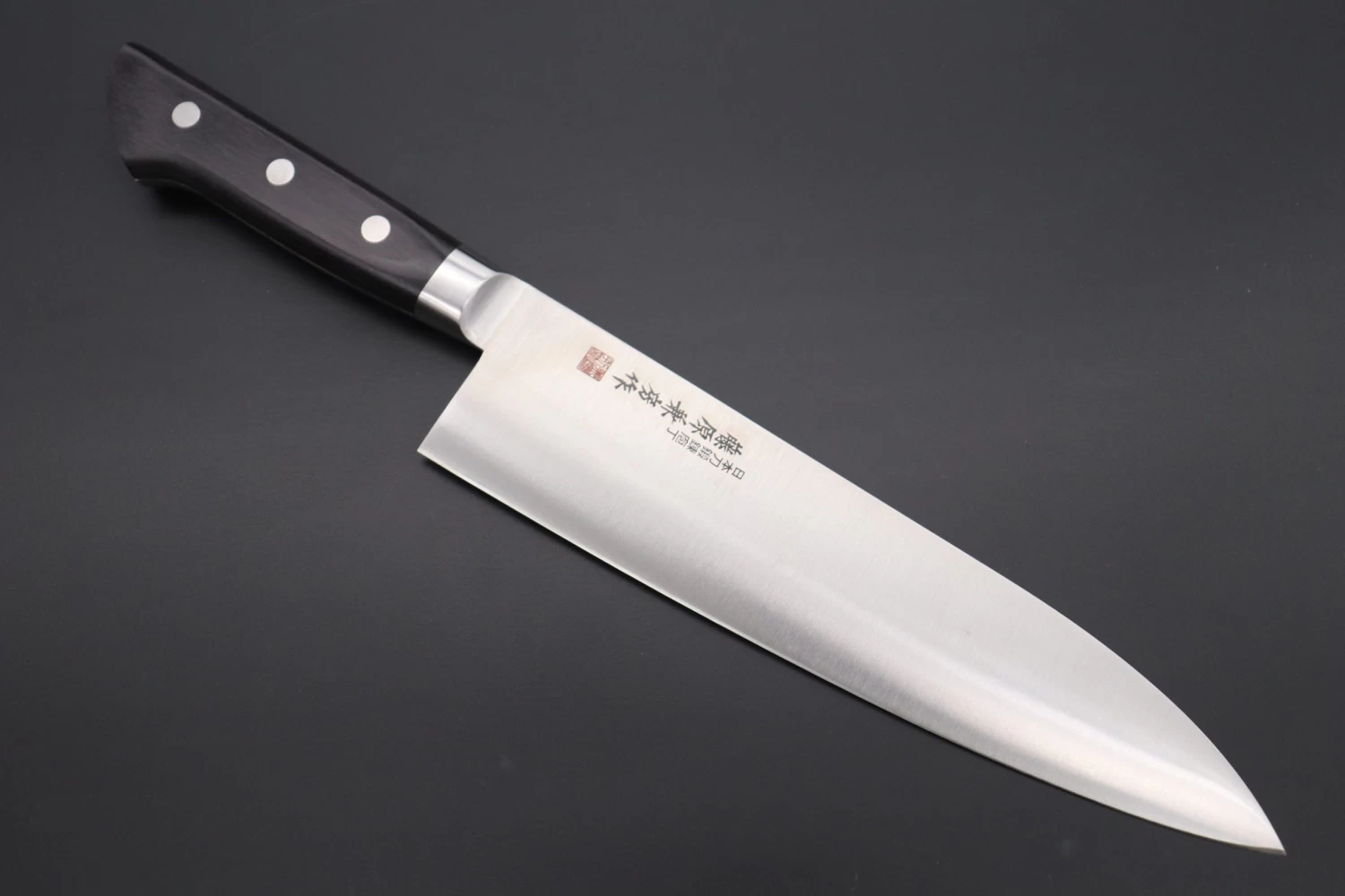 Fujiwara Kanefusa FKM Series Western Deba (210mm And 240mm, 2 Sizes) 1 Fujiwara Kanefusa FKM Series Western Deba (210mm And 240mm, 2 Sizes)