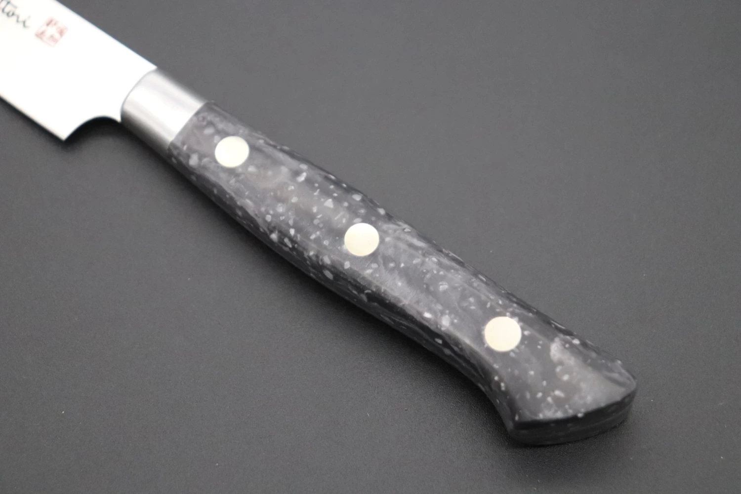 Hattori Forums FH Series Limited Edition "SNOW IN THE DARK" Petty (120mm And 150mm, Dupont Corian® Handle) 3 Hattori Forums FH Series Limited Edition "SNOW IN THE DARK" Petty (120mm And 150mm, Dupont Corian® Handle) - Image 3