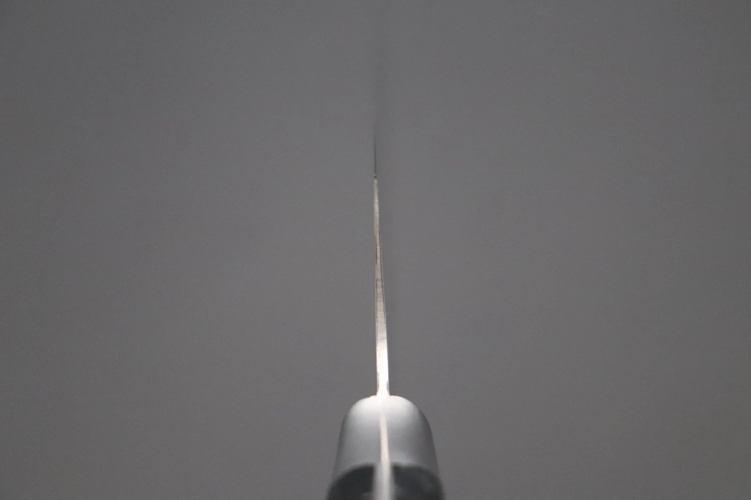 Hattori Forums FH Series FH-4D Santoku 170mm (6.6inch, ”Black Space"Corian® Handle) 4 Hattori Forums FH Series FH-4D Santoku 170mm (6.6inch, ”Black Space"Corian® Handle) - Image 4