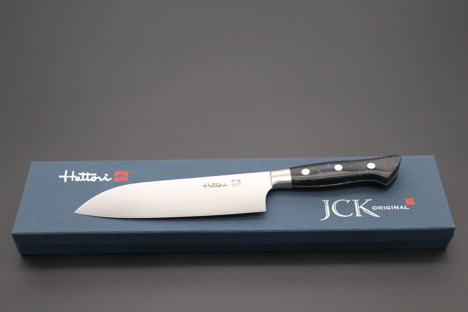 Hattori Forums FH Series FH-4D Santoku 170mm (6.6inch, ”Black Space"Corian® Handle) 10 Hattori Forums FH Series FH-4D Santoku 170mm (6.6inch, ”Black Space"Corian® Handle) - Image 10