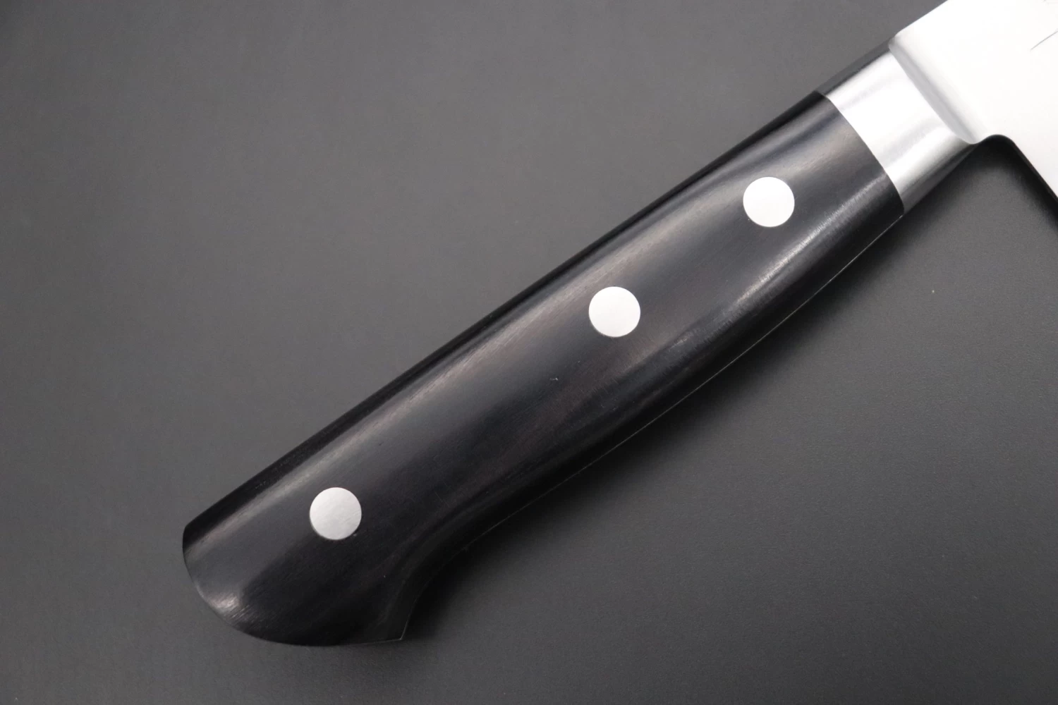 JCK Original Kagayaki Blue Steel No.2 Clad Series KB-2 Santoku 170mm (7 Inch) 3 JCK Original Kagayaki Blue Steel No.2 Clad Series KB-2 Santoku 170mm (7 Inch) - Image 3