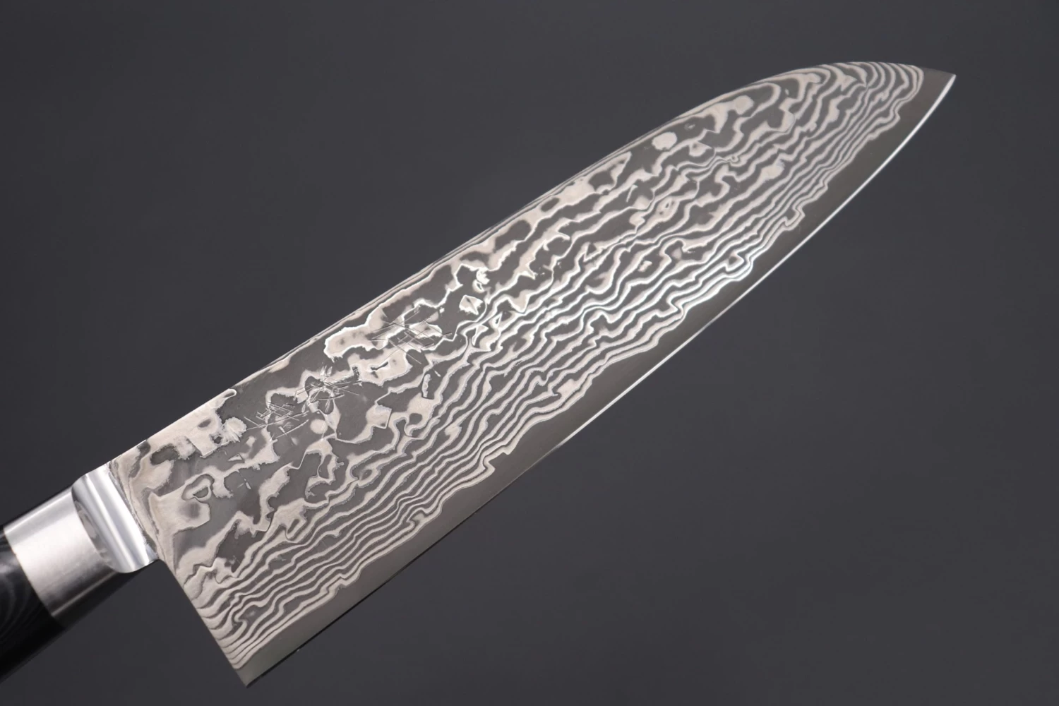 JCK Original Kagayaki R-2 Black Custom Damascus KGRB-2 Santoku 175mm (6.8 Inch, Hammer Forged Blade) 2 JCK Original Kagayaki R-2 Black Custom Damascus KGRB-2 Santoku 175mm (6.8 Inch, Hammer Forged Blade) - Image 2