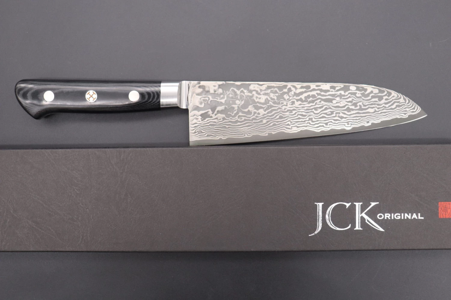 JCK Original Kagayaki R-2 Black Custom Damascus KGRB-2 Santoku 175mm (6.8 Inch, Hammer Forged Blade) 9 JCK Original Kagayaki R-2 Black Custom Damascus KGRB-2 Santoku 175mm (6.8 Inch, Hammer Forged Blade) - Image 9