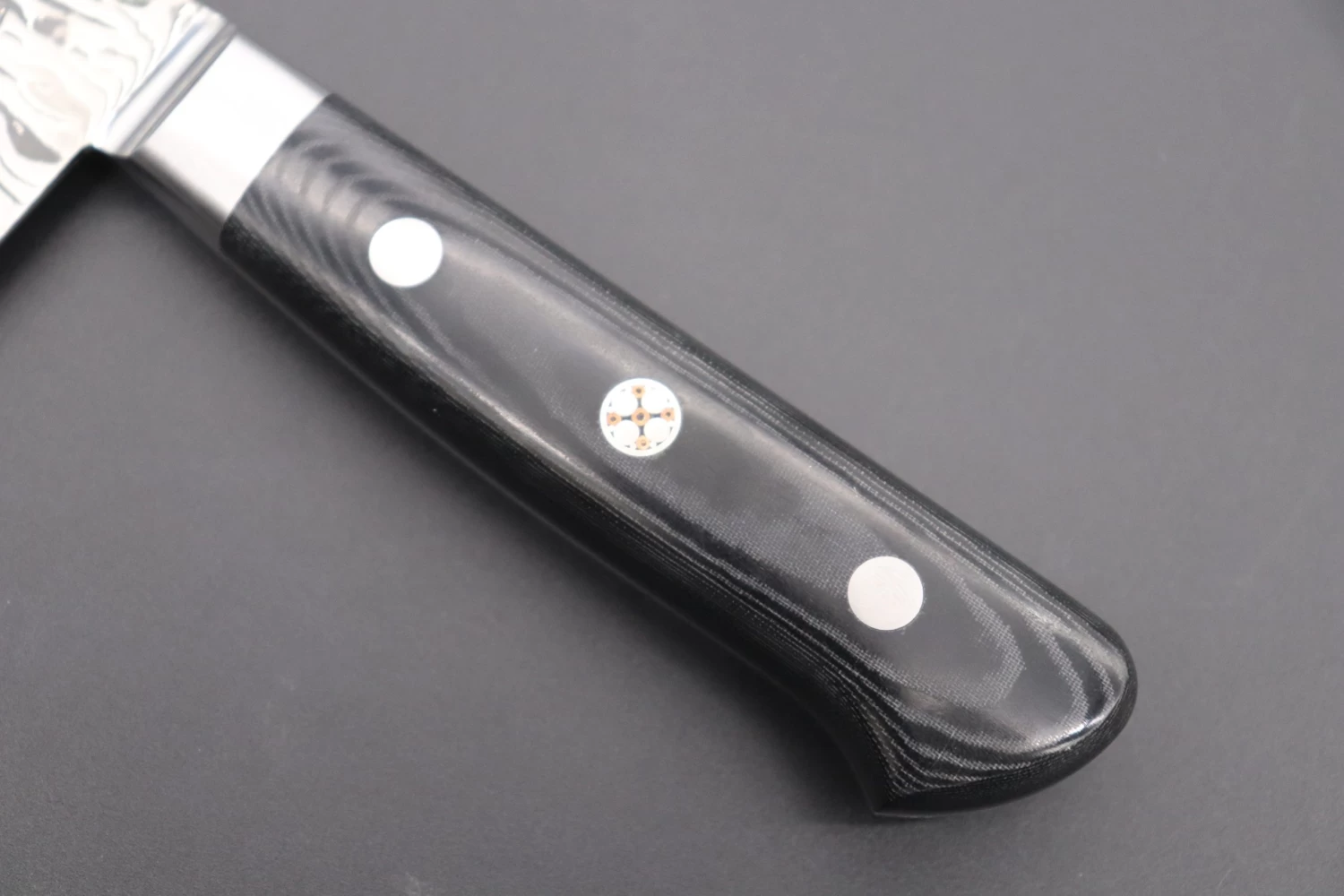 JCK Original Kagayaki R-2 Black Custom Damascus KGRB-2 Santoku 175mm (6.8 Inch, Hammer Forged Blade) 8 JCK Original Kagayaki R-2 Black Custom Damascus KGRB-2 Santoku 175mm (6.8 Inch, Hammer Forged Blade) - Image 8