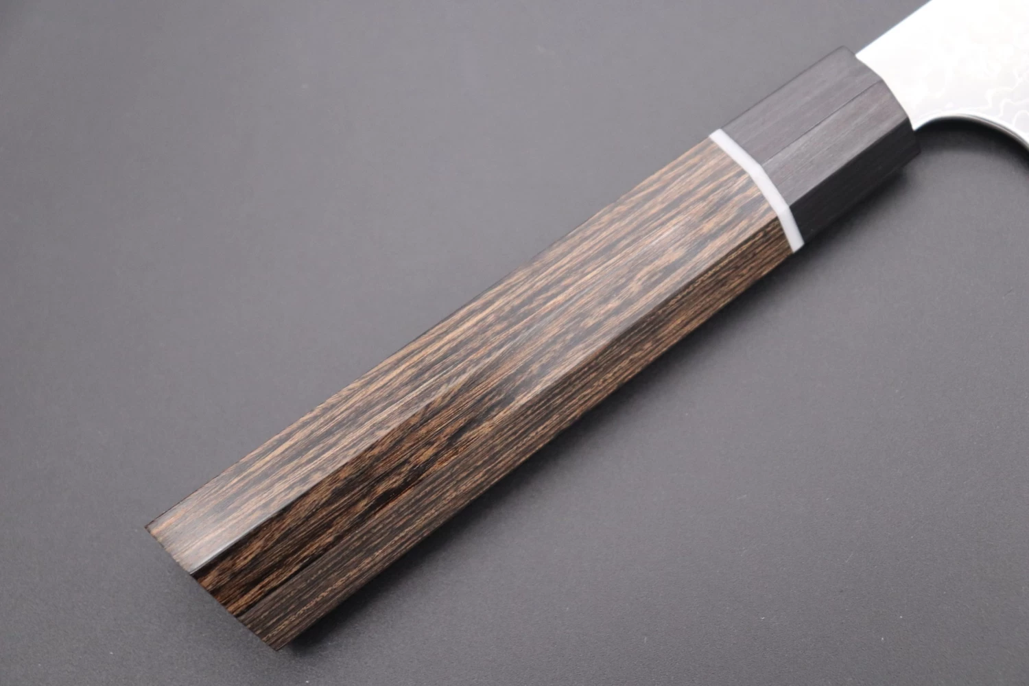 Kanetsugu Zuiun Series R-2 Damascus KZD-3 Kiritsuke (Bunka) 210mm (8.2 Inch) 3 Kanetsugu Zuiun Series R-2 Damascus KZD-3 Kiritsuke (Bunka) 210mm (8.2 Inch) - Image 3