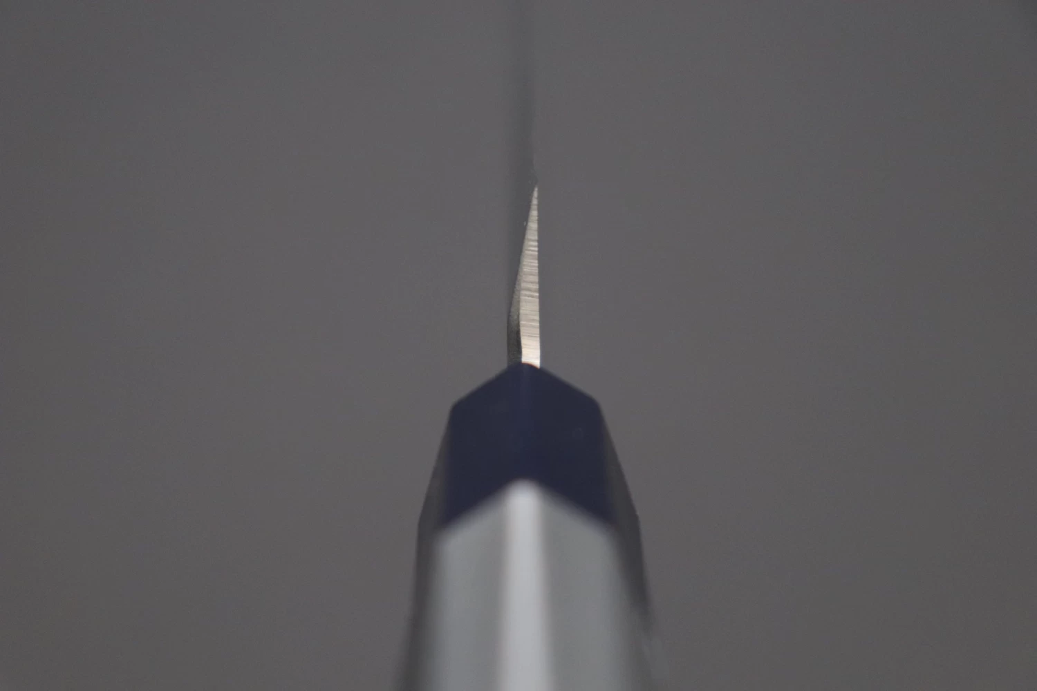 Kanetsugu Hybrid Wa Bocho Series Yanagiba (210mm To 270mm, 3 Sizes) 4 Kanetsugu Hybrid Wa Bocho Series Yanagiba (210mm To 270mm, 3 Sizes) - Image 4