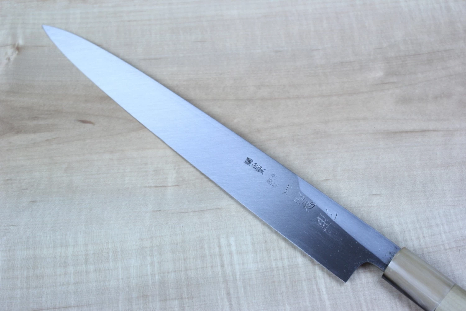 Mizuno Tanrenjo Akitada Ao Hagane DX Series Blue Steel No.1 Yanagiba (180mm To 360mm, 7 Sizes) 2 Mizuno Tanrenjo Akitada Ao Hagane DX Series Blue Steel No.1 Yanagiba (180mm To 360mm, 7 Sizes) - Image 2