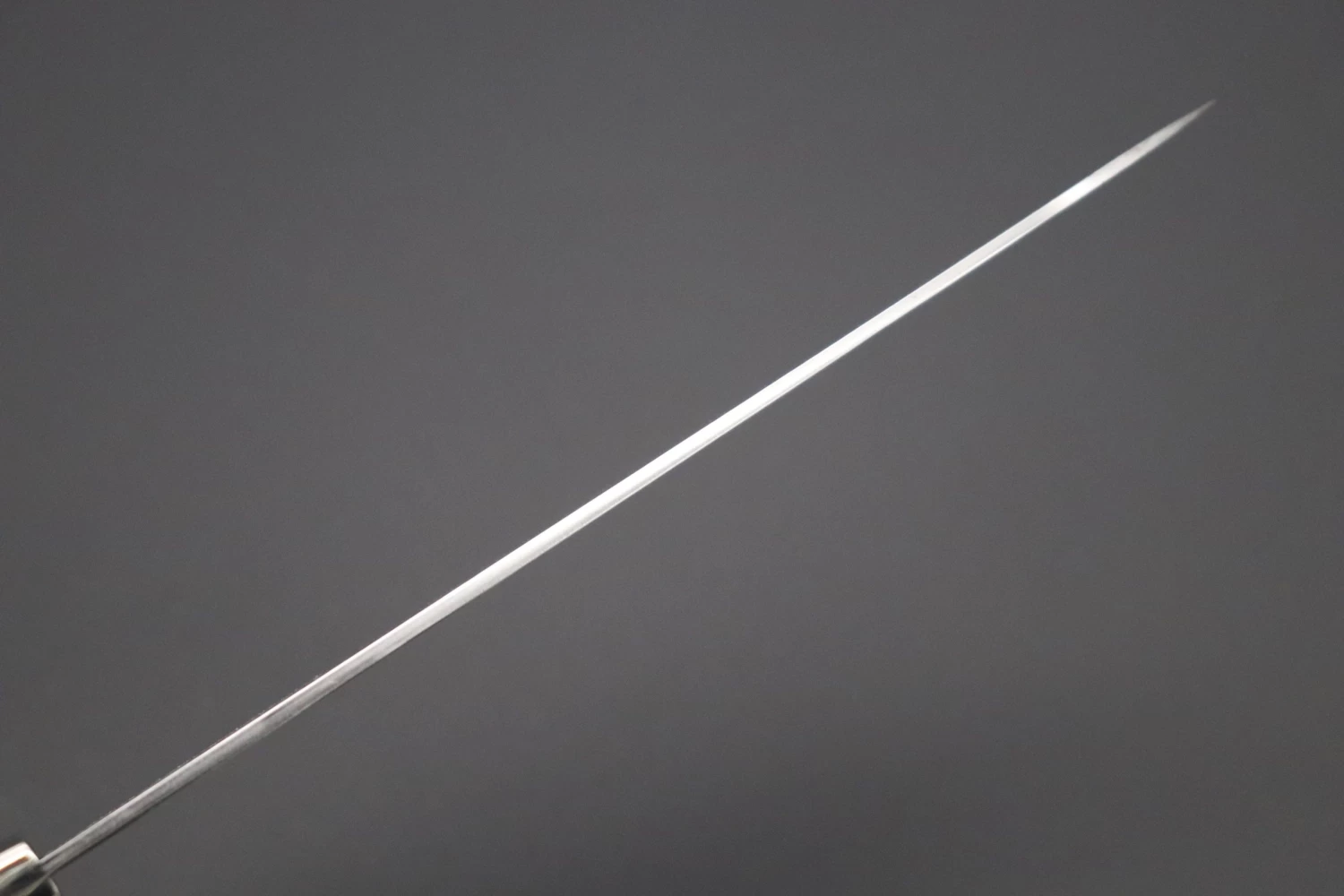 Mr. Itou “Luna Series” R-2 Custom Damascus Gyuto 185mm (7.2 Inch) "Custom Combination Handle (Turquoise, White Color Camel Bone, Ironwood.)" (IT-130) 5 Mr. Itou “Luna Series” R-2 Custom Damascus Gyuto 185mm (7.2 Inch) "Custom Combination Handle (Turquoise, White Color Camel Bone, Ironwood.)" (IT-130) - Image 5