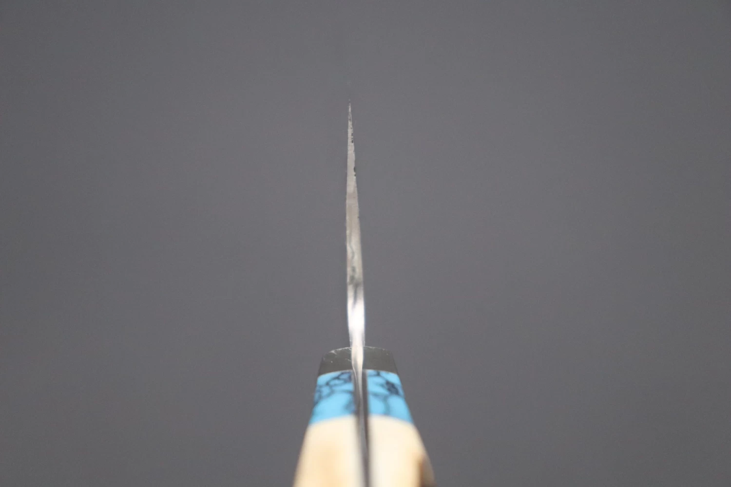 Mr. Itou "Treasure Hunter Series" R-2 Custom Damascus Gyuto 190mm (7.4 Inch) "Custom Combination Handle (Turquoise Gem-Composite Stone, Sambar Stag, Ironwood )" (IT-114) 4 Mr. Itou "Treasure Hunter Series" R-2 Custom Damascus Gyuto 190mm (7.4 Inch) "Custom Combination Handle (Turquoise Gem-Composite Stone, Sambar Stag, Ironwood )" (IT-114) - Image 4