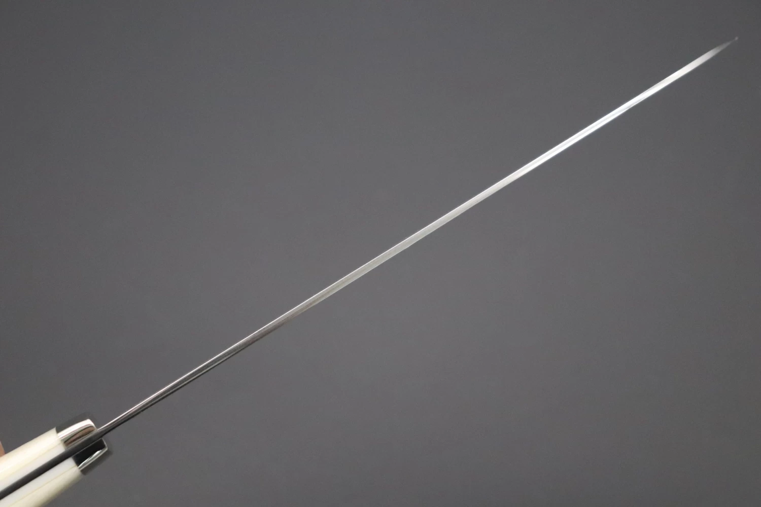 Mr. Itou “Luna Series” R-2 Custom Damascus Santoku 185mm (7.2 Inch) White Color Camel Bone Handle (IT-155) 5 Mr. Itou “Luna Series” R-2 Custom Damascus Santoku 185mm (7.2 Inch) White Color Camel Bone Handle (IT-155) - Image 5