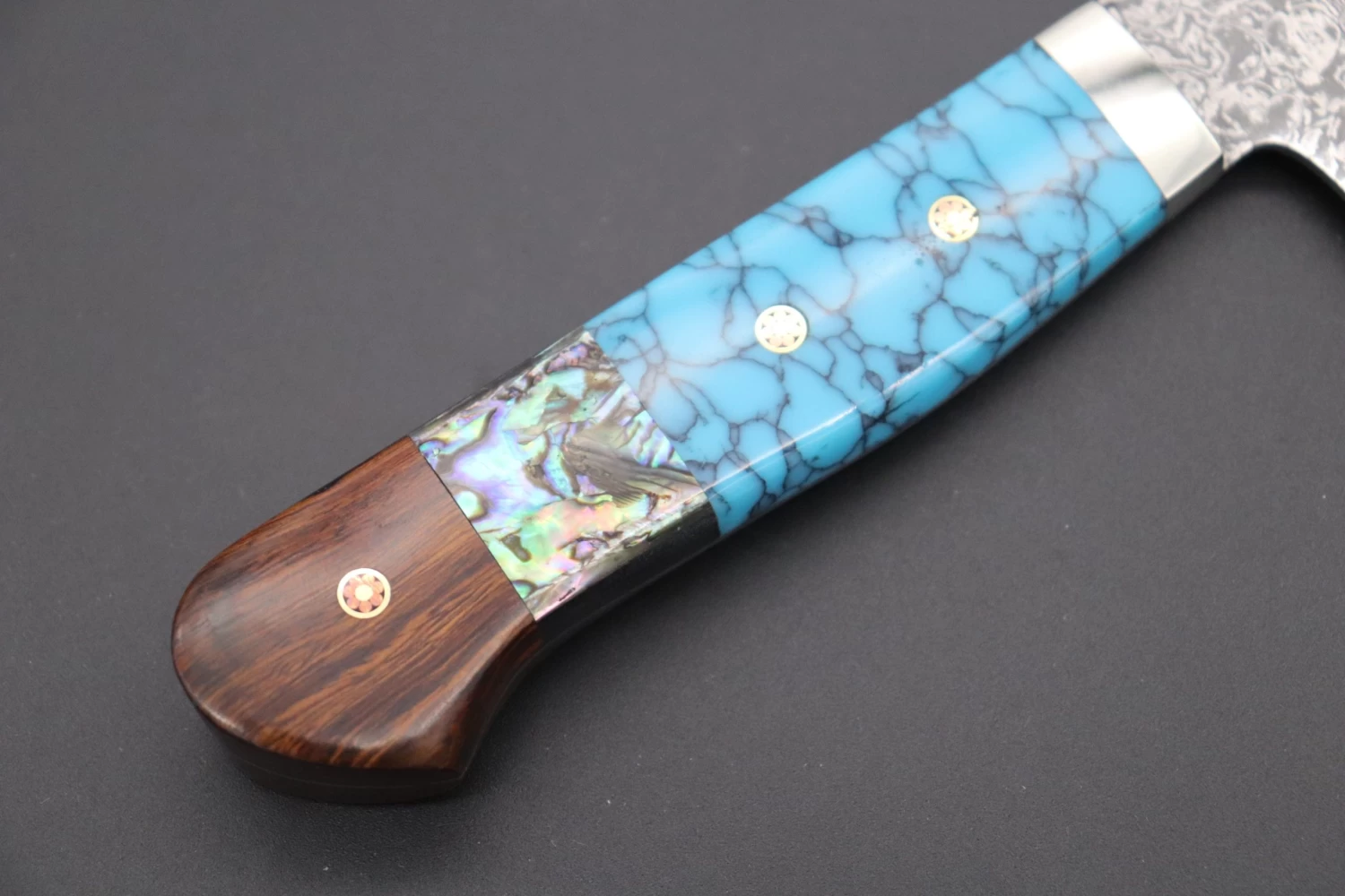Mr. Itou R-2 Custom Damascus Santoku 175mm (6.8 Inch, "Custom Combination Handle(Turquoise Gem-Composite Stone/Abalone/Ironwood)" (IT-160) 6 Mr. Itou R-2 Custom Damascus Santoku 175mm (6.8 Inch, "Custom Combination Handle(Turquoise Gem-Composite Stone/Abalone/Ironwood)" (IT-160) - Image 6