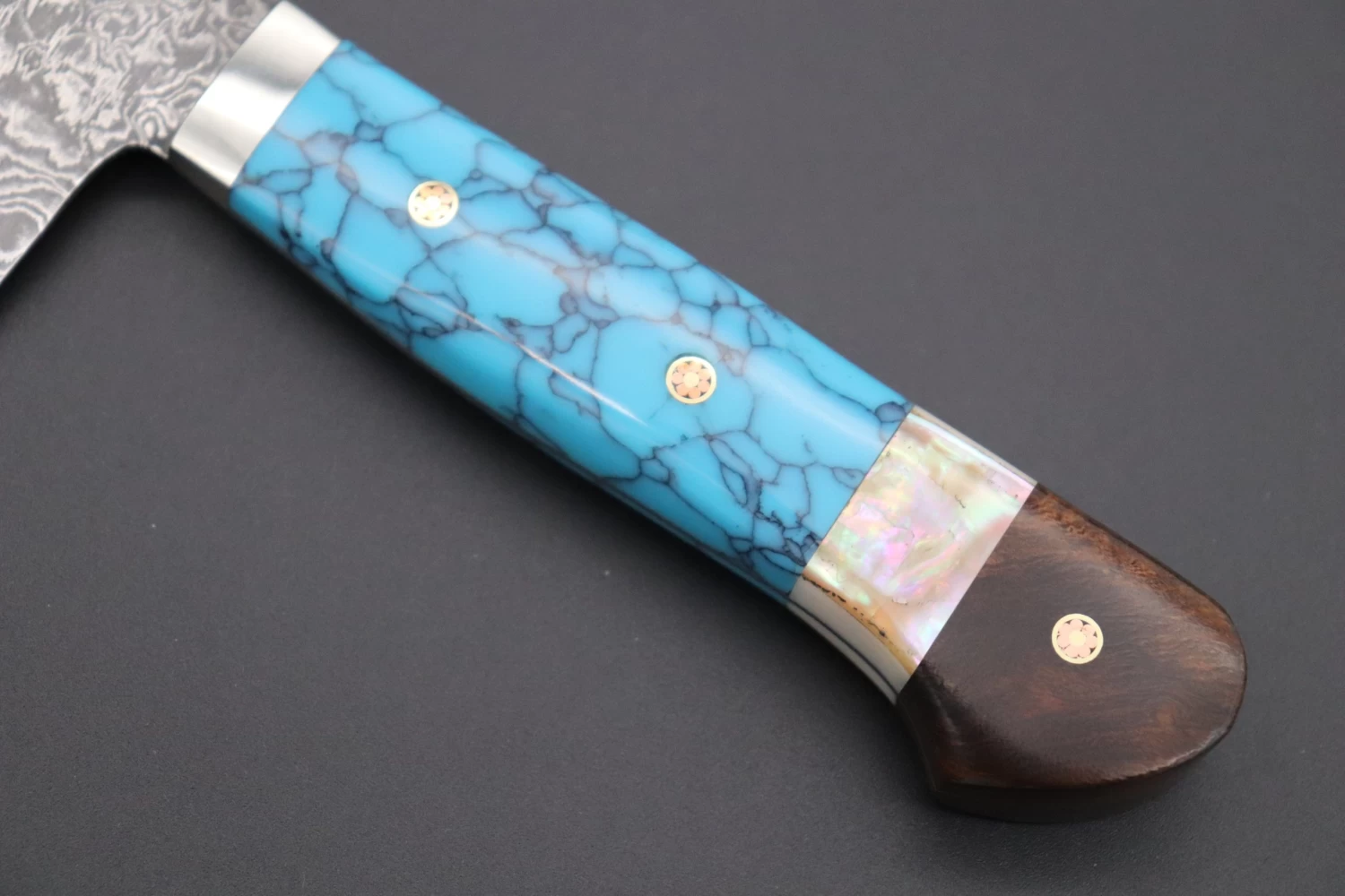 Mr. Itou R-2 Custom Damascus Santoku 175mm (6.8 Inch, "Custom Combination Handle(Turquoise Gem-Composite Stone/White Abalone/Ironwood)" (IT-159) 3 Mr. Itou R-2 Custom Damascus Santoku 175mm (6.8 Inch, "Custom Combination Handle(Turquoise Gem-Composite Stone/White Abalone/Ironwood)" (IT-159) - Image 3