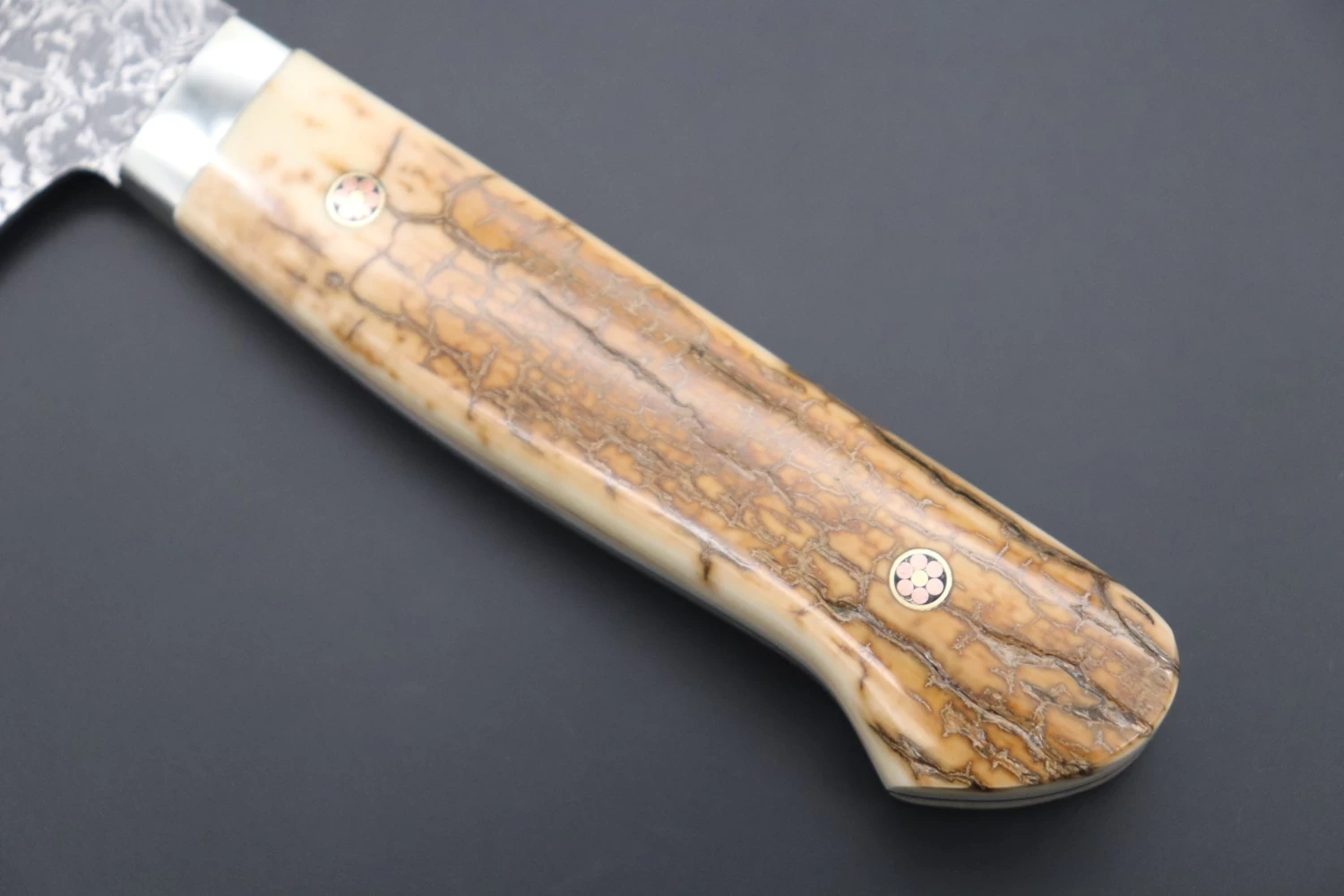 Mr. Itou "Treasure Hunter Series" R-2 Custom Damascus Santoku 170mm (6.6 Inch, Mammoth Tusk Ivory Handle, IT-214) 3 Mr. Itou "Treasure Hunter Series" R-2 Custom Damascus Santoku 170mm (6.6 Inch, Mammoth Tusk Ivory Handle, IT-214) - Image 3