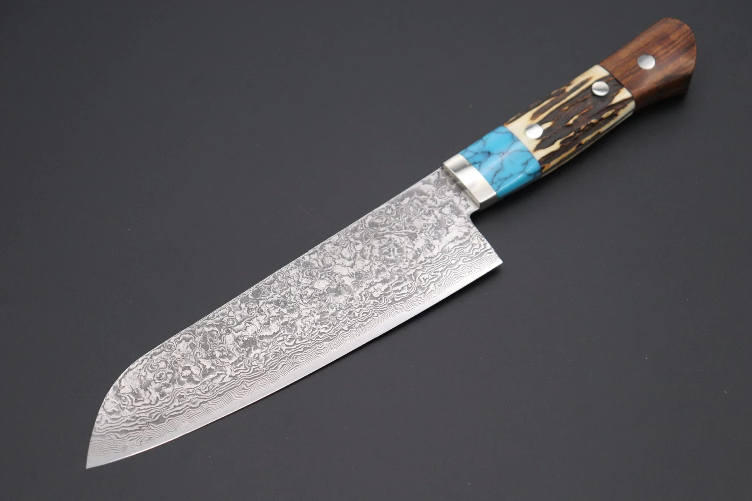 Mr. Itou "Treasure Hunter Series" R-2 Custom Damascus Santoku 175mm (6.8 Inch) "Custom Combination Handle (Turquoise Gem Stone/Sambar Stag/Ironwood)" (IT-158) 1 Mr. Itou "Treasure Hunter Series" R-2 Custom Damascus Santoku 175mm (6.8 Inch) "Custom Combination Handle (Turquoise Gem Stone/Sambar Stag/Ironwood)" (IT-158)