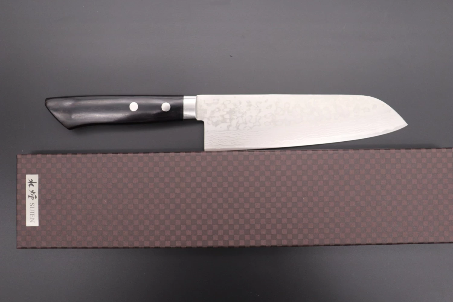 Suien VG-10 Damascus Santoku 170mm (6.6inch) 8 Suien VG-10 Damascus Santoku 170mm (6.6inch) - Image 8