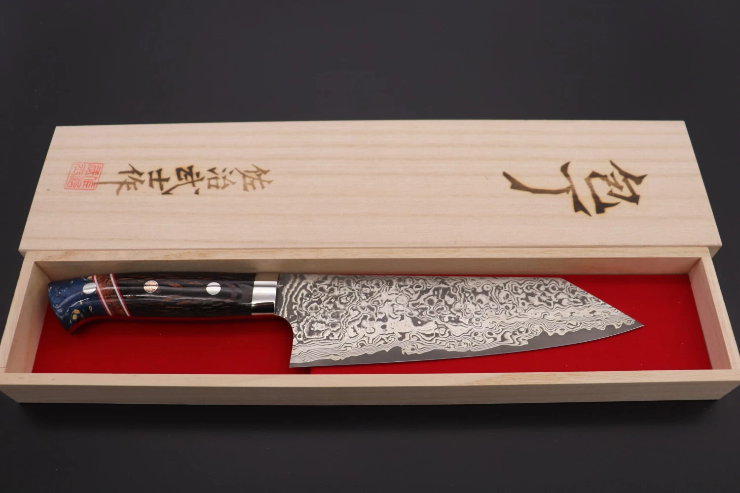 Takeshi Saji SUMMIT ― Limited Edition Custom Series SMT-658 R-2 Custom Damascus Bunka 175mm (6.8 Inch) 8 Takeshi Saji SUMMIT ― Limited Edition Custom Series SMT-658 R-2 Custom Damascus Bunka 175mm (6.8 Inch) - Image 8