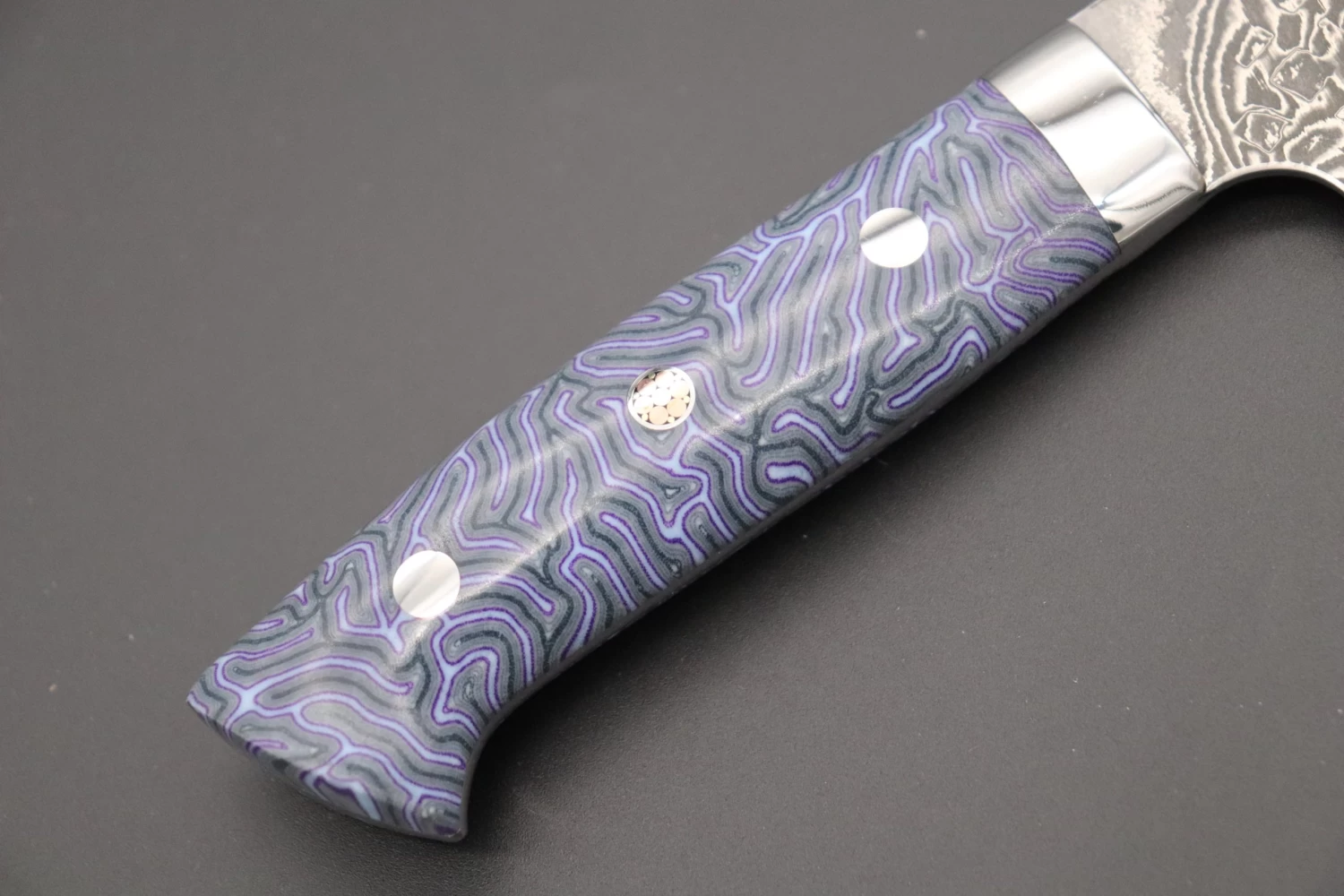 Takeshi Saji SUMMIT ― Limited Edition Custom Series SMT-470 R-2 Custom Damascus Gyuto 210mm (8.2 Inch) 3 Takeshi Saji SUMMIT ― Limited Edition Custom Series SMT-470 R-2 Custom Damascus Gyuto 210mm (8.2 Inch) - Image 3