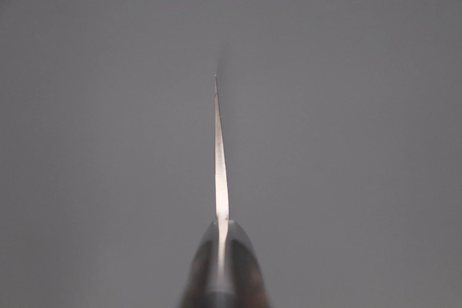 Takeshi Saji SUMMIT ― Limited Edition Custom Series SMT-713 Blue Steel No.2 Rainbow Damascus Gyuto 210mm (8.2 Inch) 4 Takeshi Saji SUMMIT ― Limited Edition Custom Series SMT-713 Blue Steel No.2 Rainbow Damascus Gyuto 210mm (8.2 Inch) - Image 4