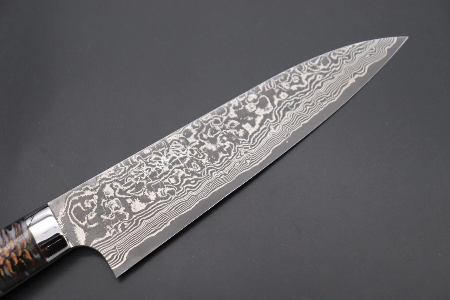 Takeshi Saji SUMMIT ― Limited Edition Custom Series SMT-743 R-2 Custom Damascus Gyuto 180mm (7 Inch) 2 Takeshi Saji SUMMIT ― Limited Edition Custom Series SMT-743 R-2 Custom Damascus Gyuto 180mm (7 Inch) - Image 2