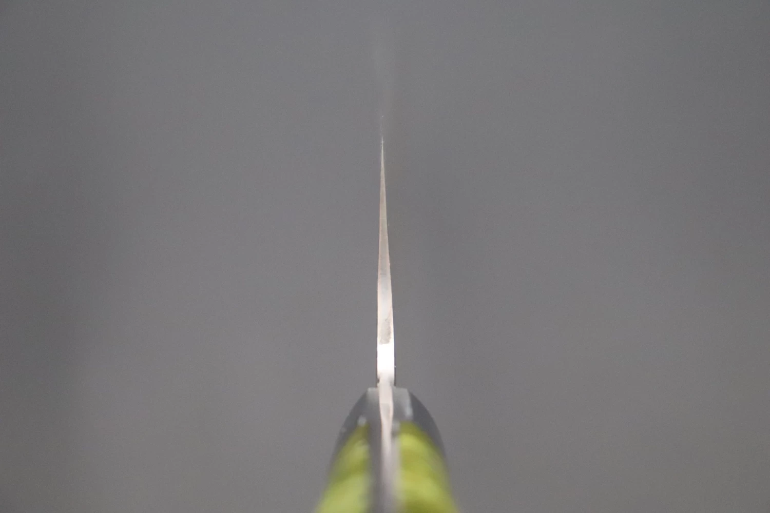 Takeshi Saji SUMMIT ― Limited Edition Custom Series SMT-753 VG-10W Multi-Colored Golden-Rainbow Damascus Gyuto 240mm (9.4 Inch) 4 Takeshi Saji SUMMIT ― Limited Edition Custom Series SMT-753 VG-10W Multi-Colored Golden-Rainbow Damascus Gyuto 240mm (9.4 Inch) - Image 4