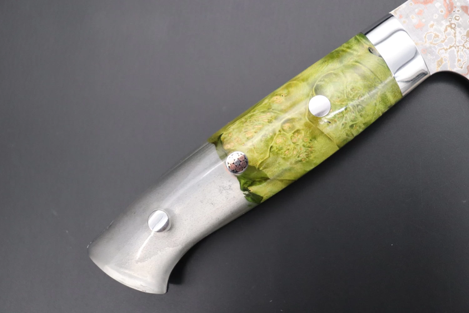 Takeshi Saji SUMMIT ― Limited Edition Custom Series SMT-753 VG-10W Multi-Colored Golden-Rainbow Damascus Gyuto 240mm (9.4 Inch) 3 Takeshi Saji SUMMIT ― Limited Edition Custom Series SMT-753 VG-10W Multi-Colored Golden-Rainbow Damascus Gyuto 240mm (9.4 Inch) - Image 3