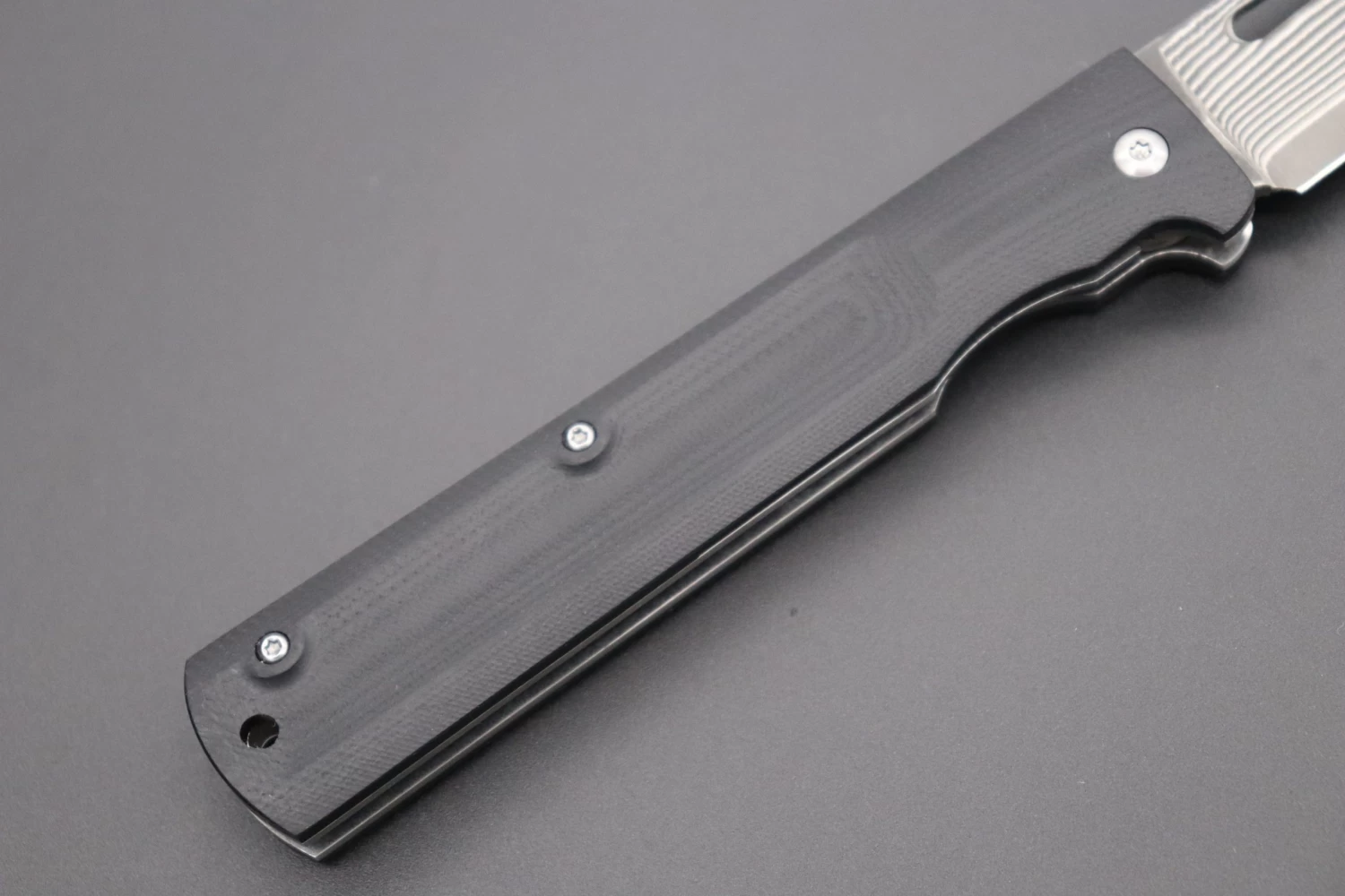 Takeshi Saji R-2 Damascus Folding Petty Knife (Black G-10 Handle, TS-100) 3 Takeshi Saji R-2 Damascus Folding Petty Knife (Black G-10 Handle, TS-100) - Image 3