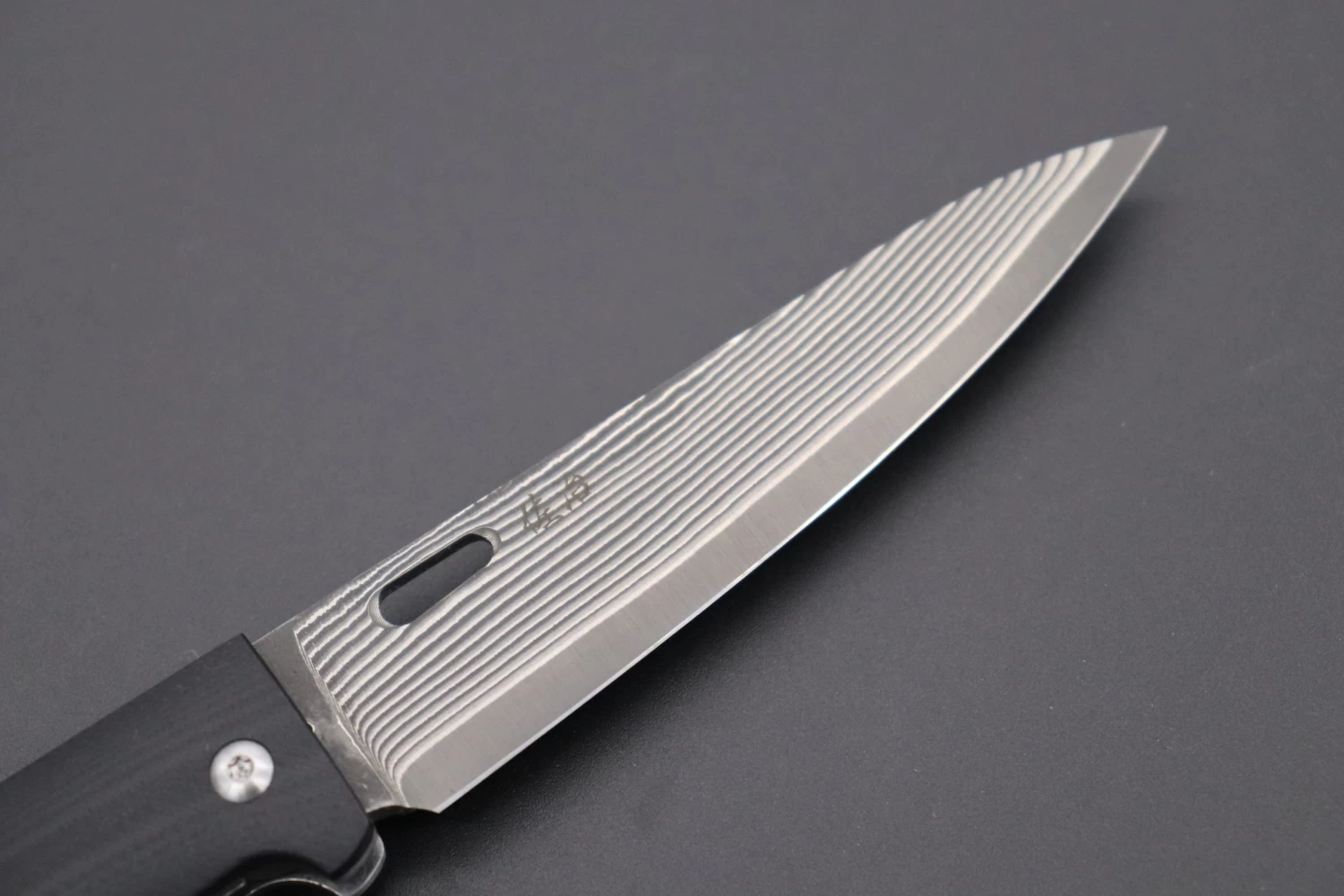 Takeshi Saji R-2 Damascus Folding Petty Knife (Black G-10 Handle, TS-100) 2 Takeshi Saji R-2 Damascus Folding Petty Knife (Black G-10 Handle, TS-100) - Image 2