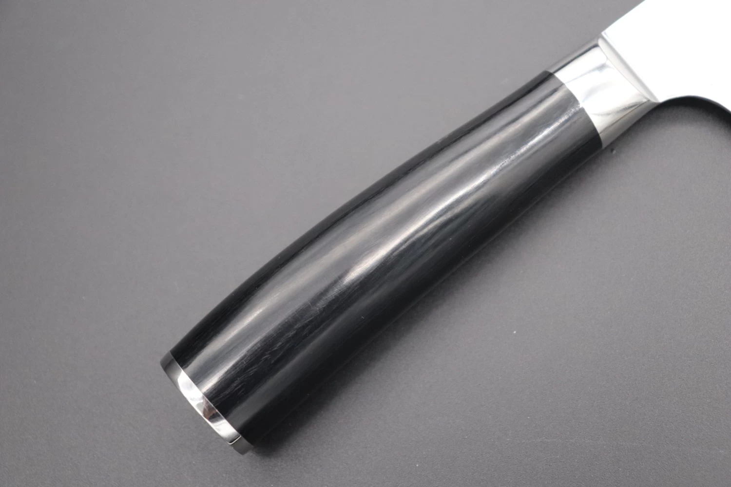 Takeshi Saji SRS-13 "ARC "Santoku 180mm (7 Inch, Black Pakka Wood Handle, ARC-2B) 3 Takeshi Saji SRS-13 "ARC "Santoku 180mm (7 Inch, Black Pakka Wood Handle, ARC-2B) - Image 3