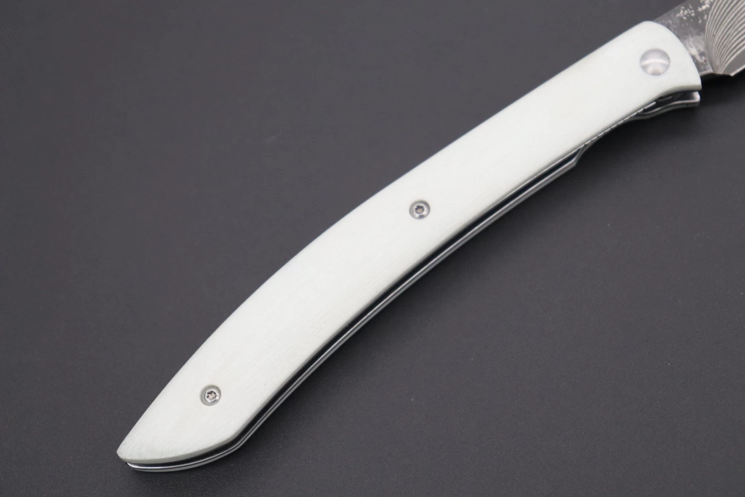 Takeshi Saji R-2 Damascus Steak Knife (White G-10 Handle, TS-120W) 3 Takeshi Saji R-2 Damascus Steak Knife (White G-10 Handle, TS-120W) - Image 3