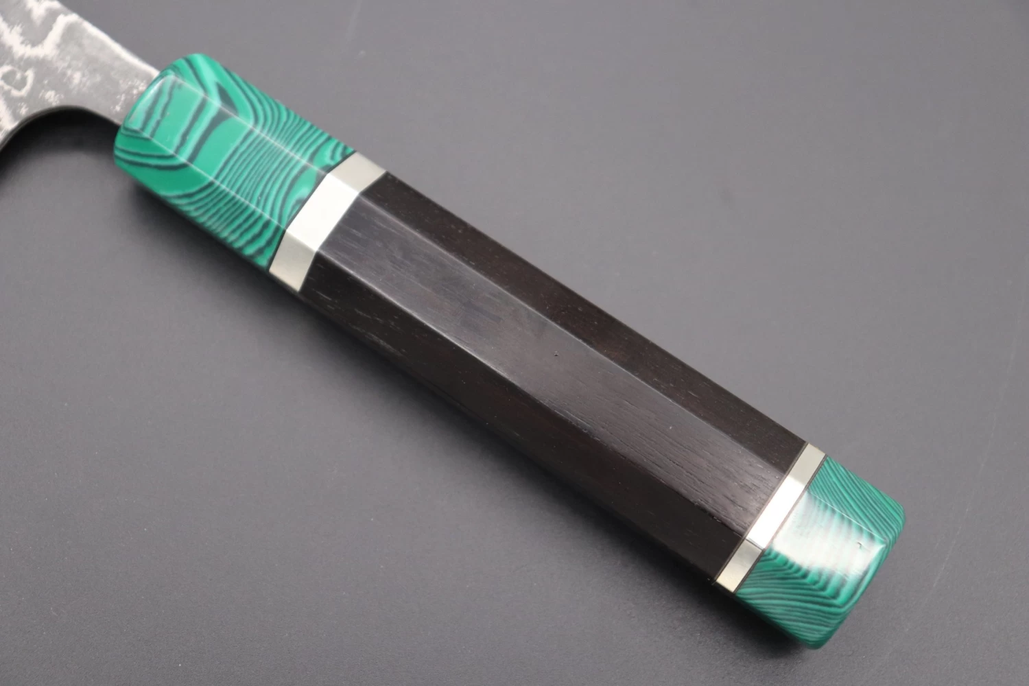 Takeshi Saji SUMMIT ― Limited Edition Custom Series R-2 Damascus Wa Series Wa Santoku 180mm (7 Inch, STCL-227) 7 Takeshi Saji SUMMIT ― Limited Edition Custom Series R-2 Damascus Wa Series Wa Santoku 180mm (7 Inch, STCL-227) - Image 7